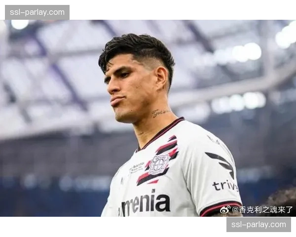 官方：勒沃库森与年轻后卫因卡皮耶完成续约，违约金条款引关注